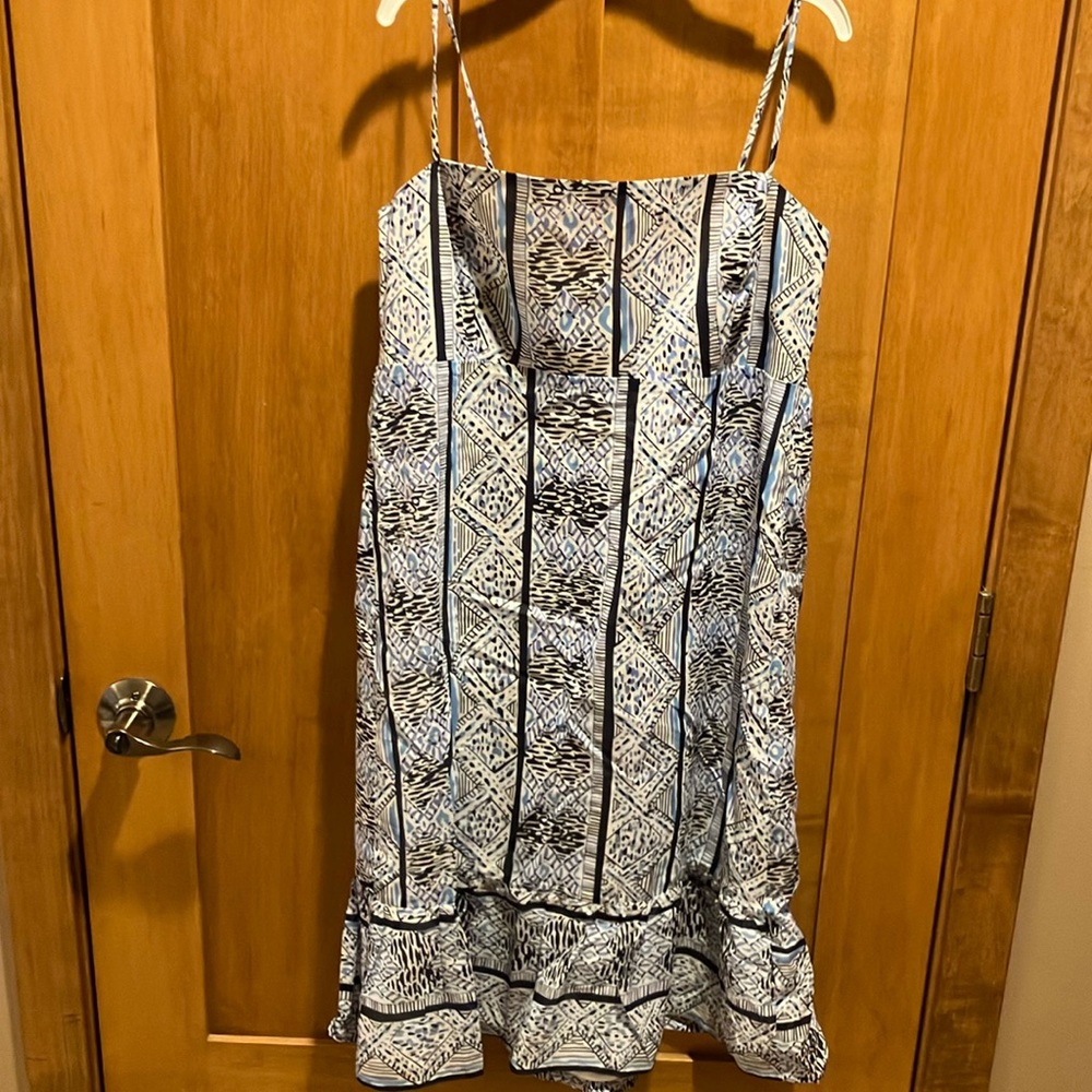 NWT Sail to Sable Blue Geo Stripe Spaghetti strap Midi Dress woman’s medium